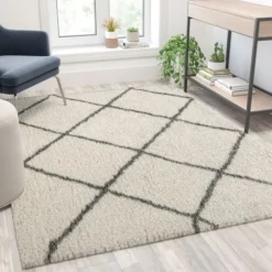 Roxy Shag Style Diamond Trellis Area Rug - 5' X 7' - Ivory/Gray Polyester (PET)